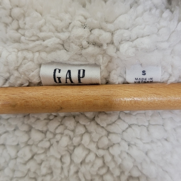 Gap | Heathered Gray Sweatshirt Jacket with Fleece Lining. - Picture 2 of 6